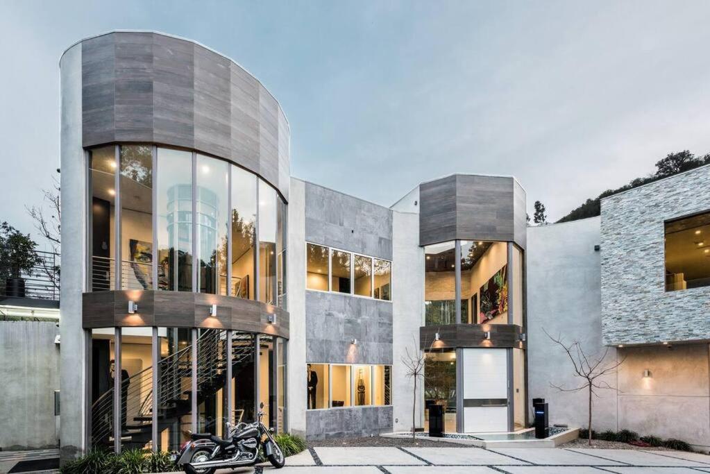 Villa Chantilly Lace Los Angeles